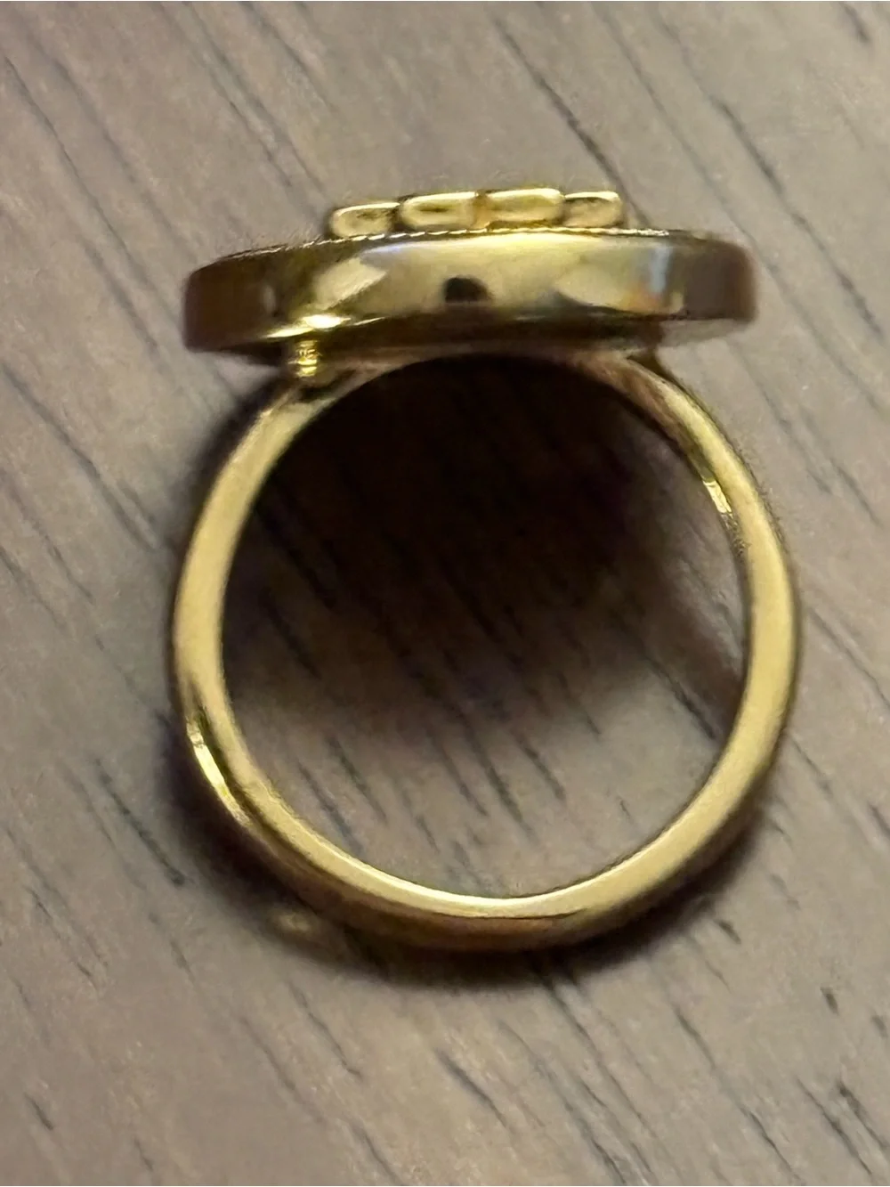 Tory Burch Gold-plated Ring with Deep Blue cover Logo.